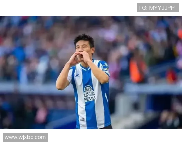 足球明星武磊的精彩瞬间壁纸分享让你感受足球魅力与激情