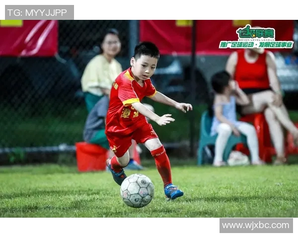 新疆足球明星的精彩瞬间与成就展示图片合集